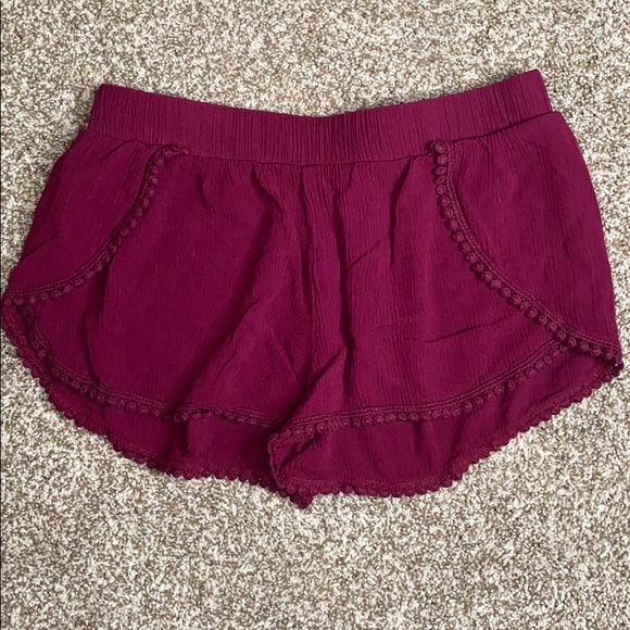 PacSun Pants - EUC: PacSun Shortie with Scalloped Draping